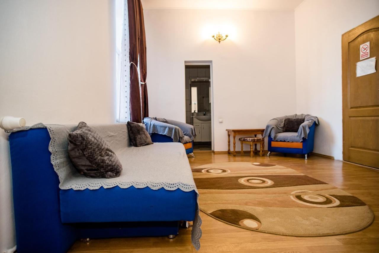 Hotel Marion Dumbraveni  Esterno foto